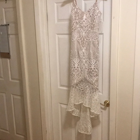 Honey Chelsea stunning white nude lining midi dress  BNWOT - Picture 2 of 7